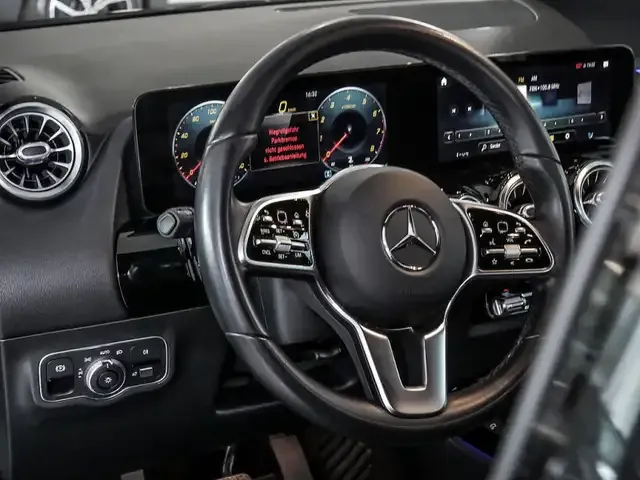 Mercedes-Benz B 200