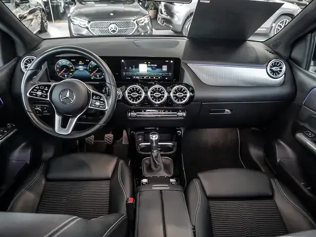 Mercedes-Benz B 200