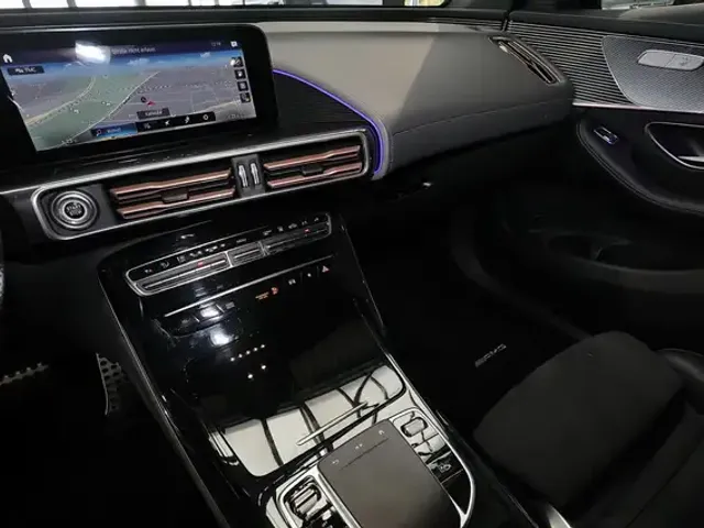 Mercedes-Benz EQC 400