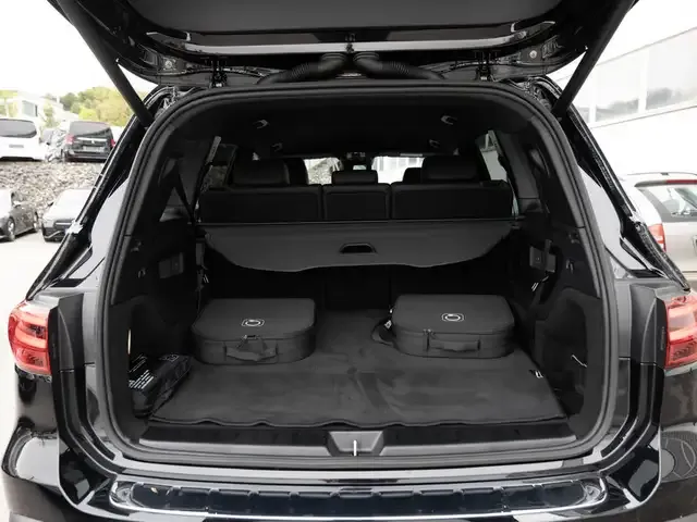 Mercedes-Benz EQB 300
