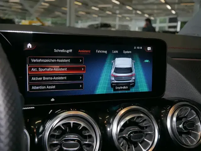 Mercedes-Benz EQA 250