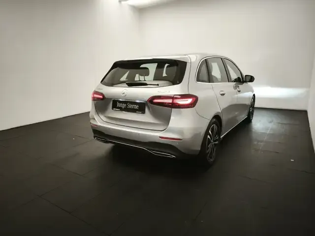Mercedes-Benz B 250