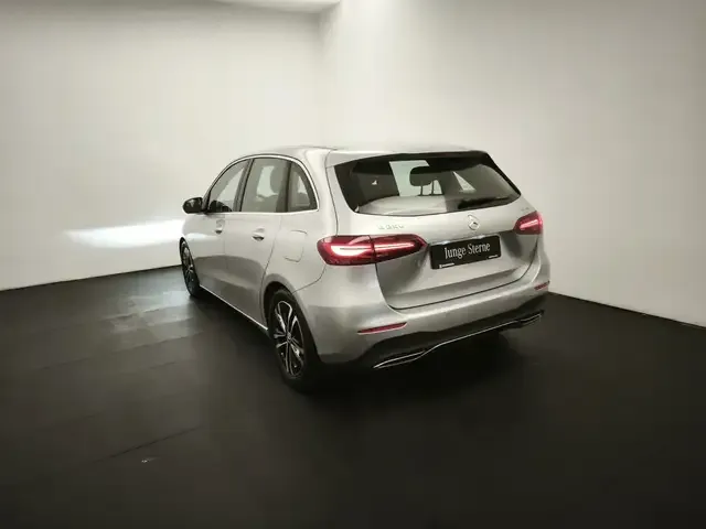 Mercedes-Benz B 250
