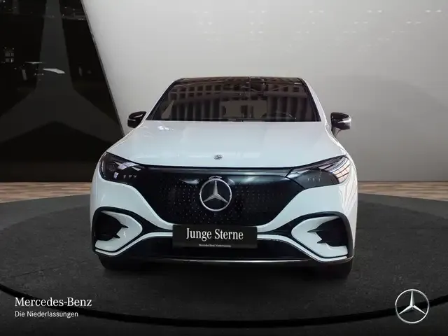 Mercedes-Benz EQE SUV