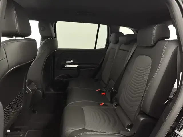 Mercedes-Benz EQB 300