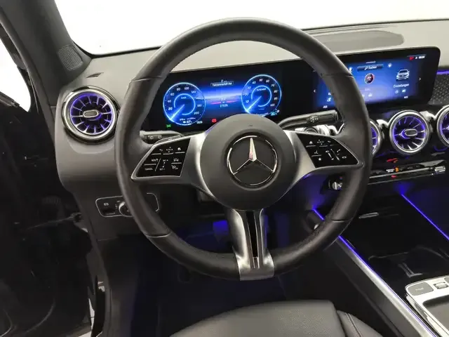 Mercedes-Benz EQB 300