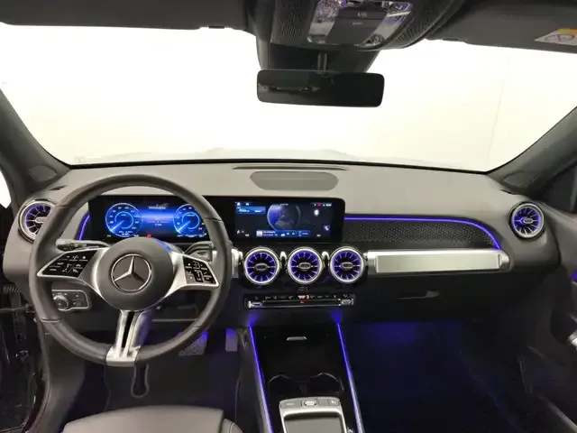 Mercedes-Benz EQB 300