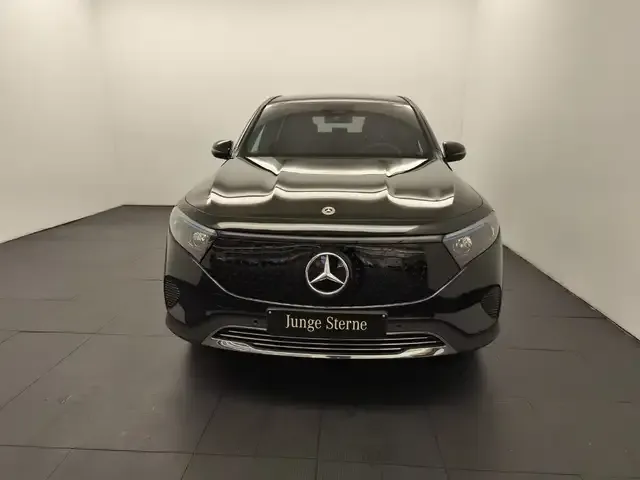 Mercedes-Benz EQB 300