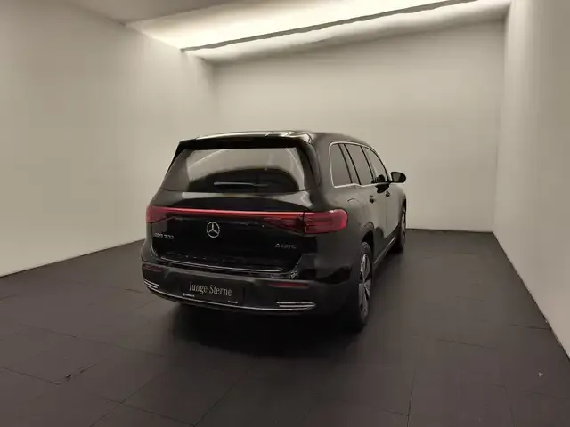 Mercedes-Benz EQB 300