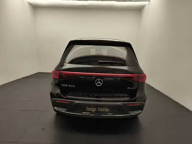 Mercedes-Benz EQB 300