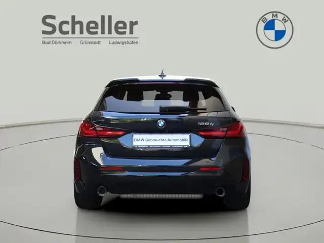 BMW 128