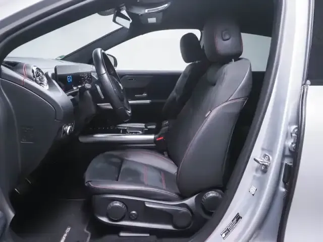 Mercedes-Benz EQA 300