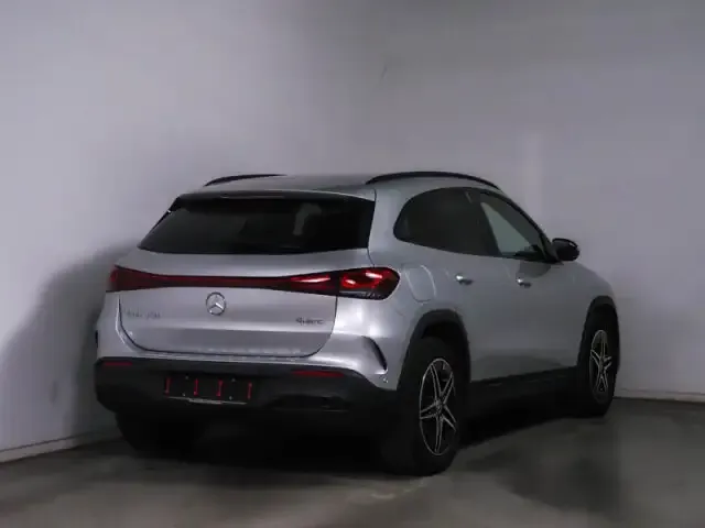 Mercedes-Benz EQA 300