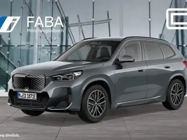 BMW iX1