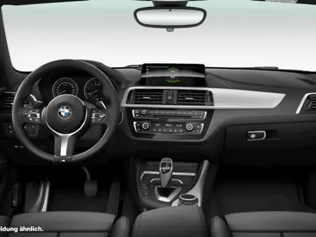 BMW 230