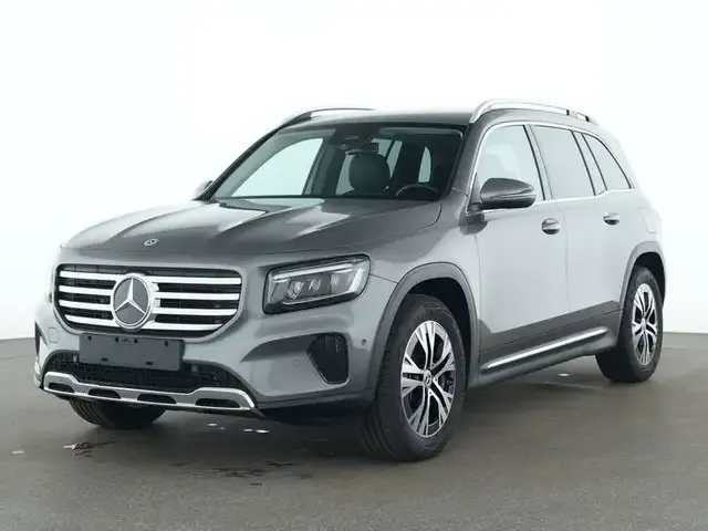 Mercedes-Benz GLB 220