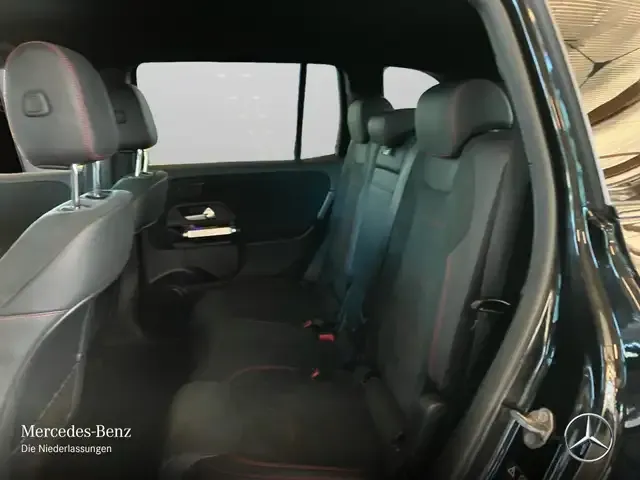 Mercedes-Benz EQB 300