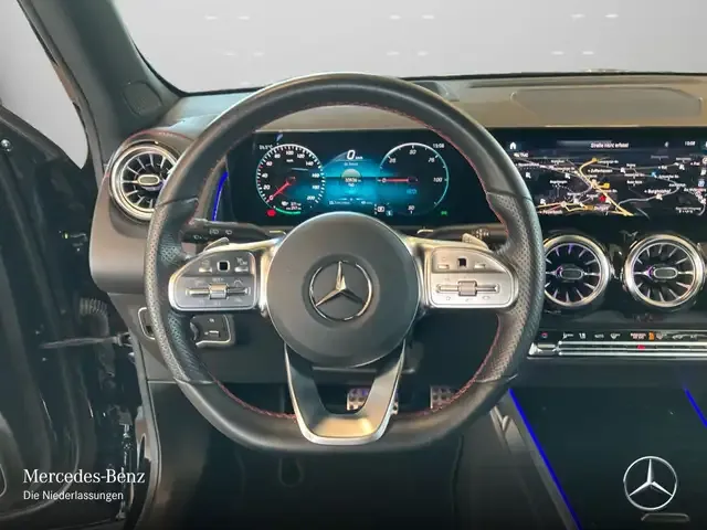 Mercedes-Benz EQB 300