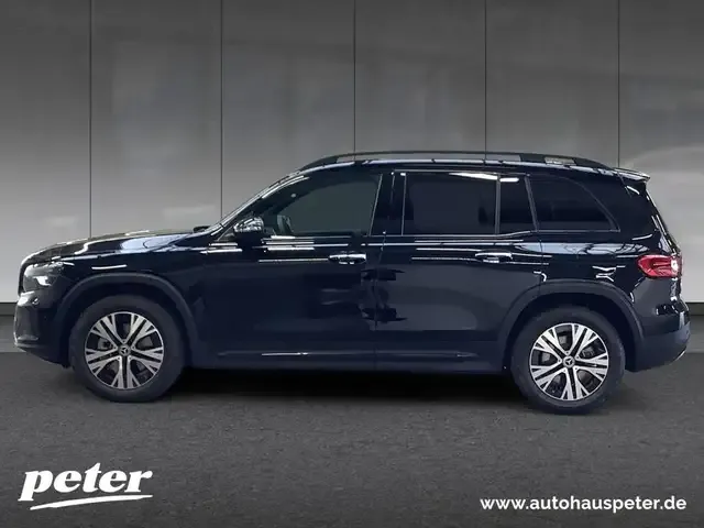 Mercedes-Benz GLB 220