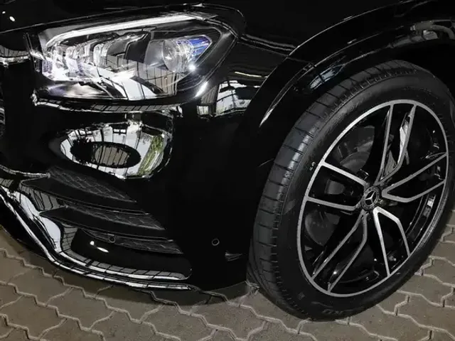 Mercedes-Benz GLS 400