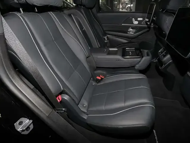 Mercedes-Benz GLS 400