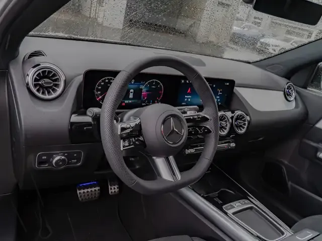 Mercedes-Benz GLA 220