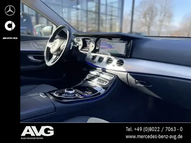 Mercedes-Benz E 400
