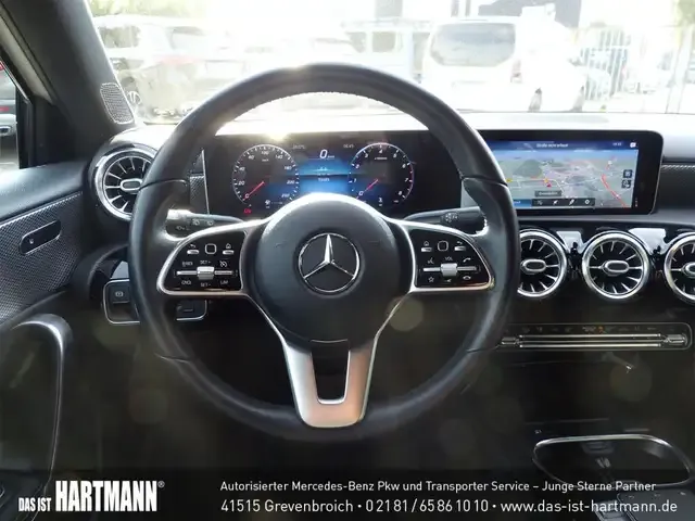 Mercedes-Benz A 220