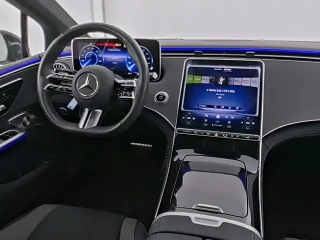 Mercedes-Benz EQE 300