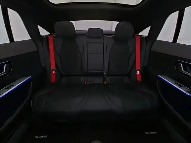 Mercedes-Benz EQE 300