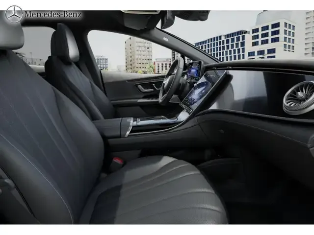 Mercedes-Benz EQE 300