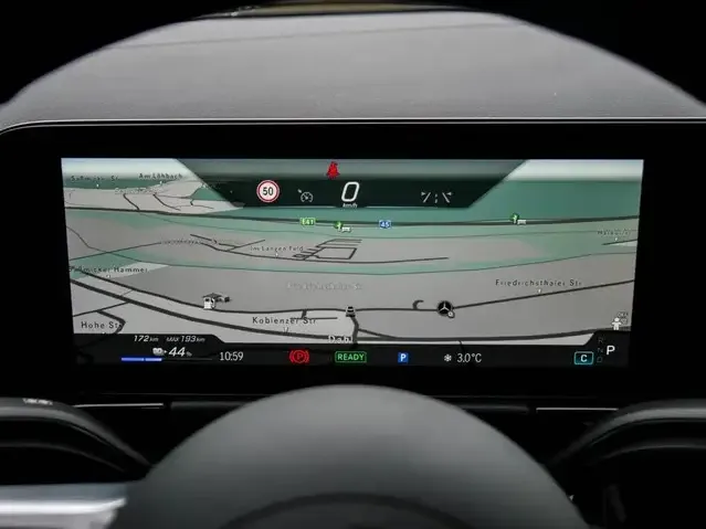 Mercedes-Benz EQA 300