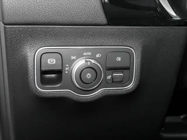 Mercedes-Benz EQA 300