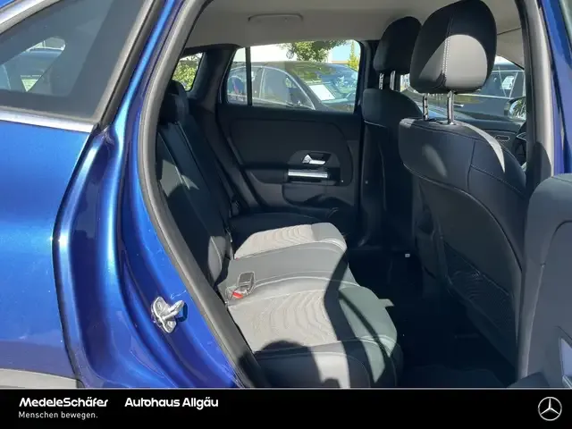 Mercedes-Benz GLA 220