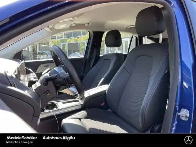 Mercedes-Benz GLA 220