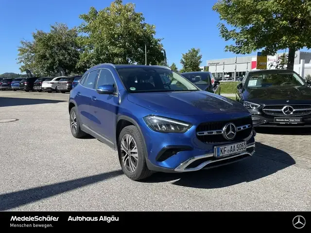 Mercedes-Benz GLA 220