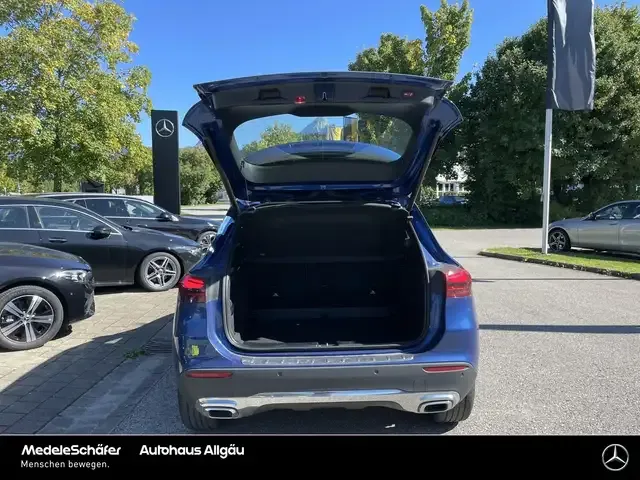 Mercedes-Benz GLA 220