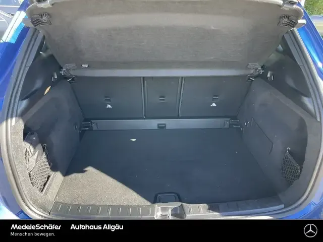 Mercedes-Benz GLA 220