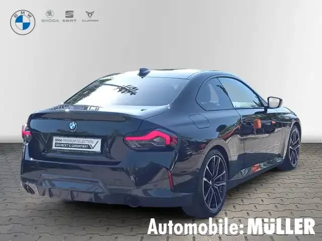 BMW 220