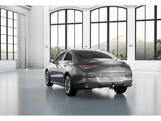 Mercedes-Benz CLA 200