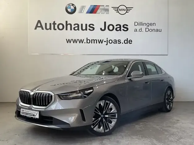 BMW 550