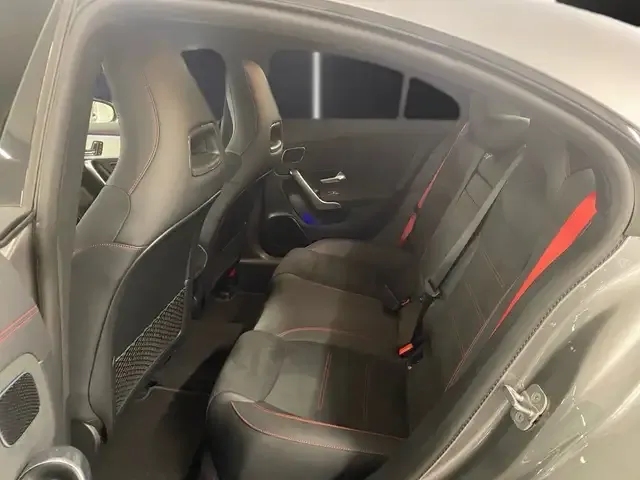 Mercedes-Benz CLA 35 AMG