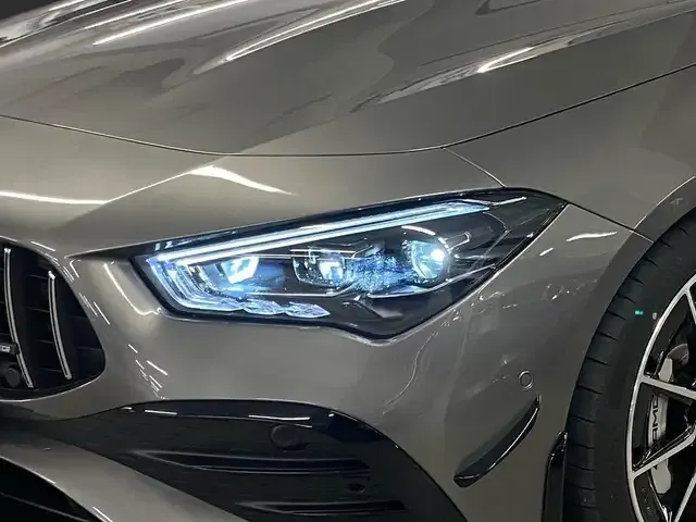 Mercedes-Benz CLA 35 AMG