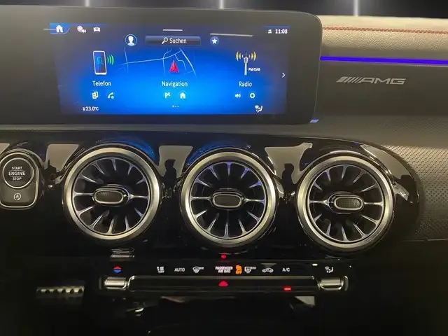 Mercedes-Benz CLA 35 AMG