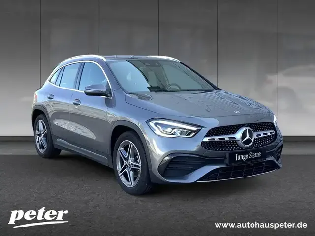 Mercedes-Benz GLA 180