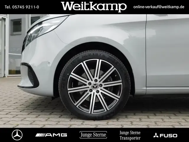 Mercedes-Benz V 250