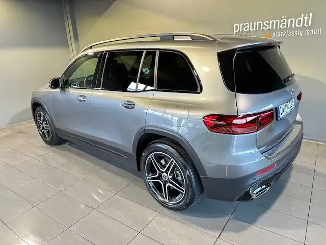 Mercedes-Benz GLB 200