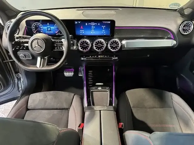 Mercedes-Benz GLB 200