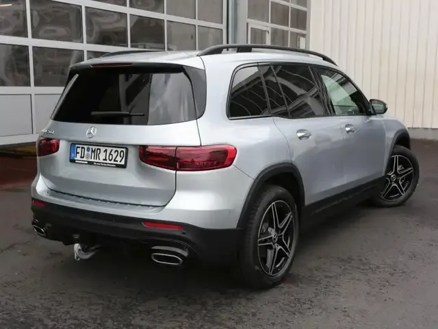 Mercedes-Benz GLB 200
