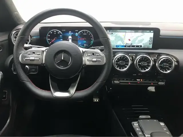 Mercedes-Benz CLA 250